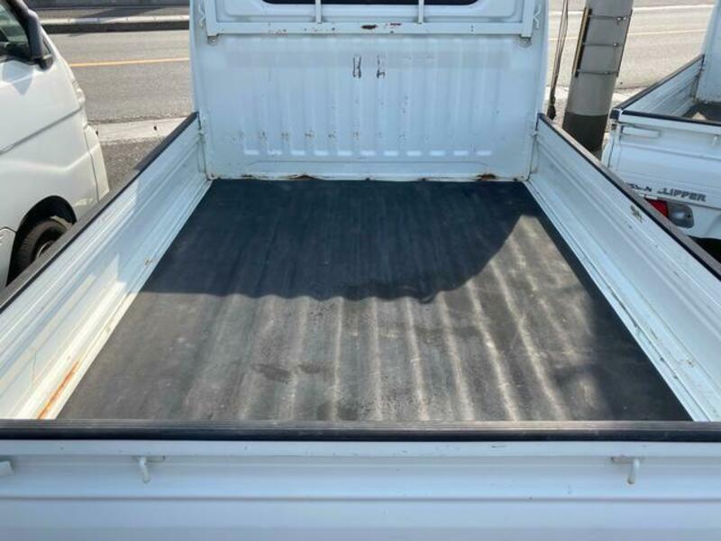 CLIPPER TRUCK