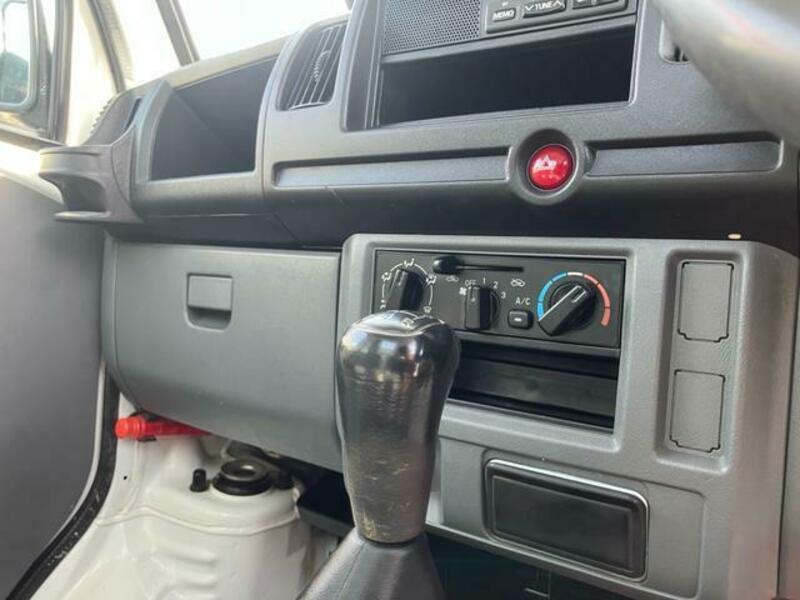 CLIPPER TRUCK