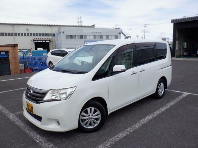 NISSAN SERENA