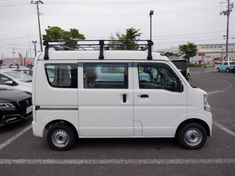 MINICAB VAN