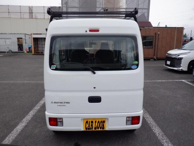 MINICAB VAN