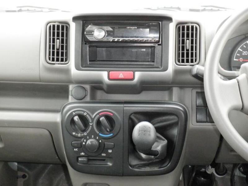 MINICAB VAN