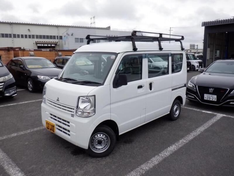 MITSUBISHI MINICAB VAN