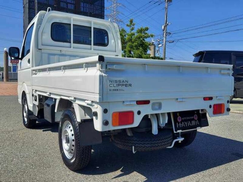 CLIPPER TRUCK