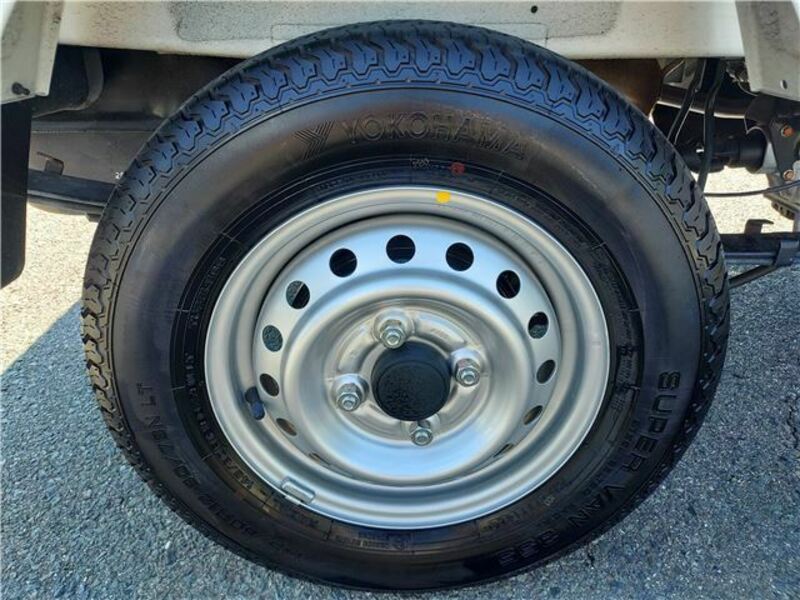 CLIPPER TRUCK