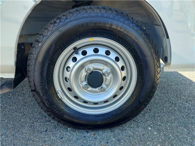 CLIPPER TRUCK