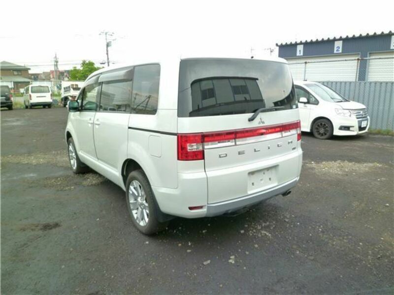 DELICA D5