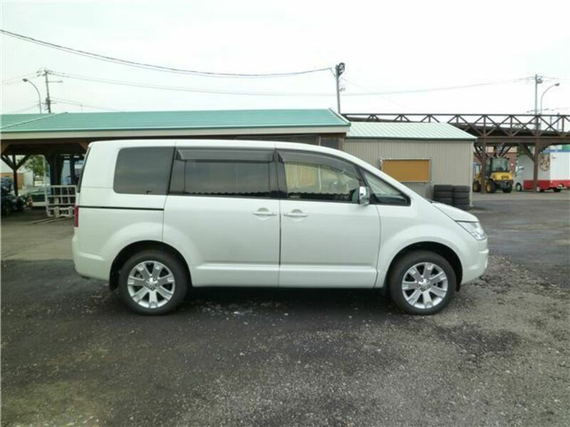 DELICA D5
