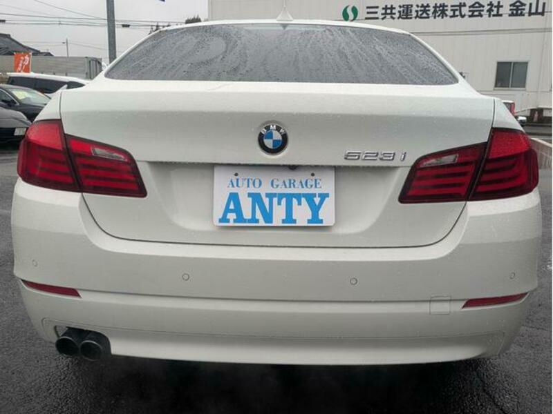 5 SERIES