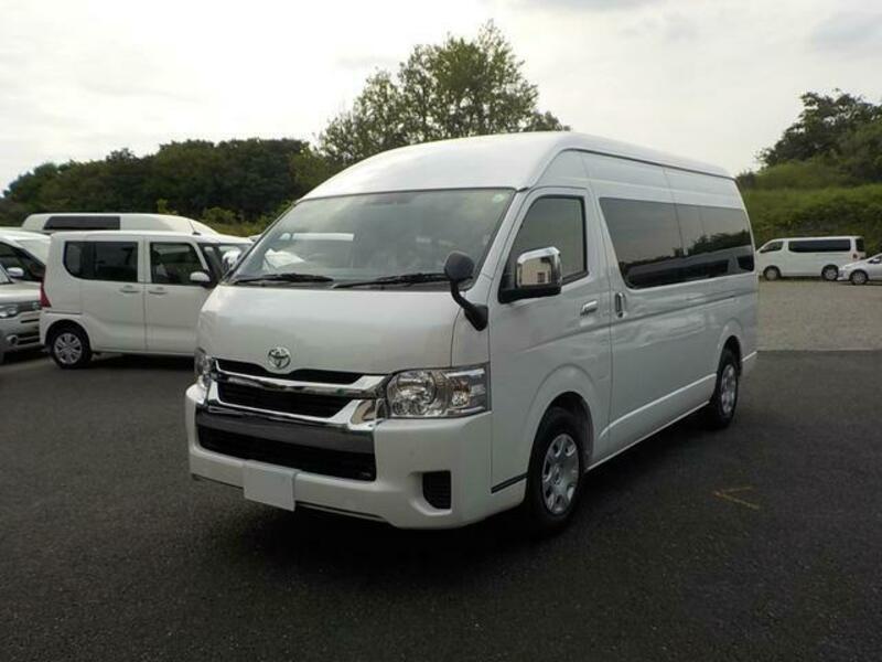 TOYOTA HIACE WAGON