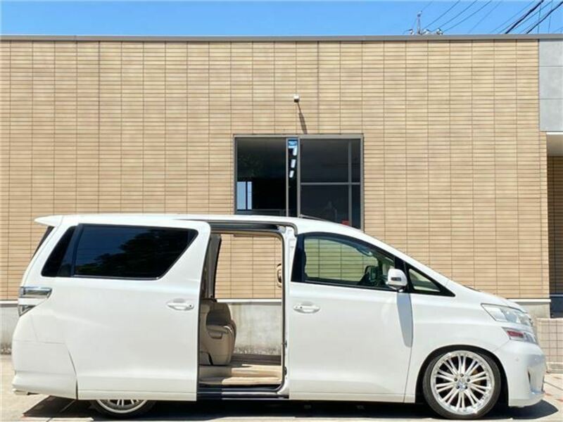VELLFIRE