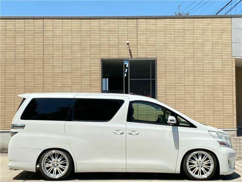 VELLFIRE
