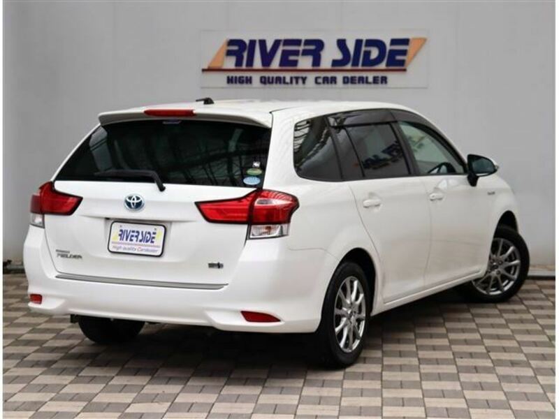 COROLLA FIELDER