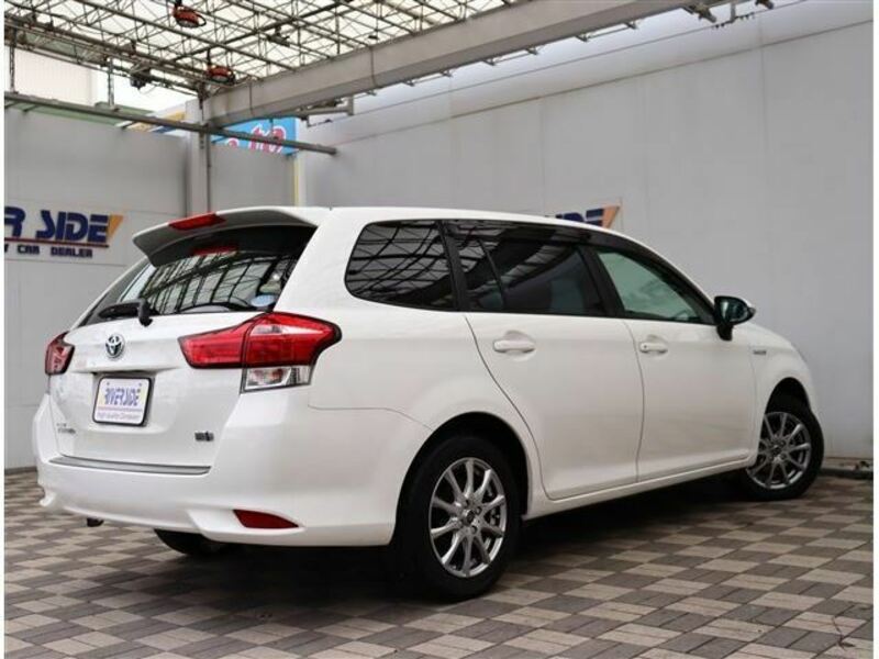 COROLLA FIELDER