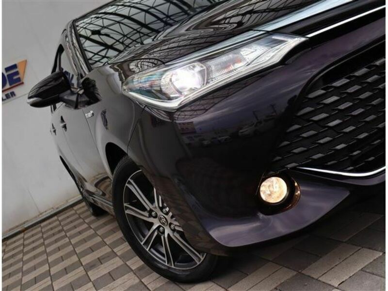 COROLLA FIELDER