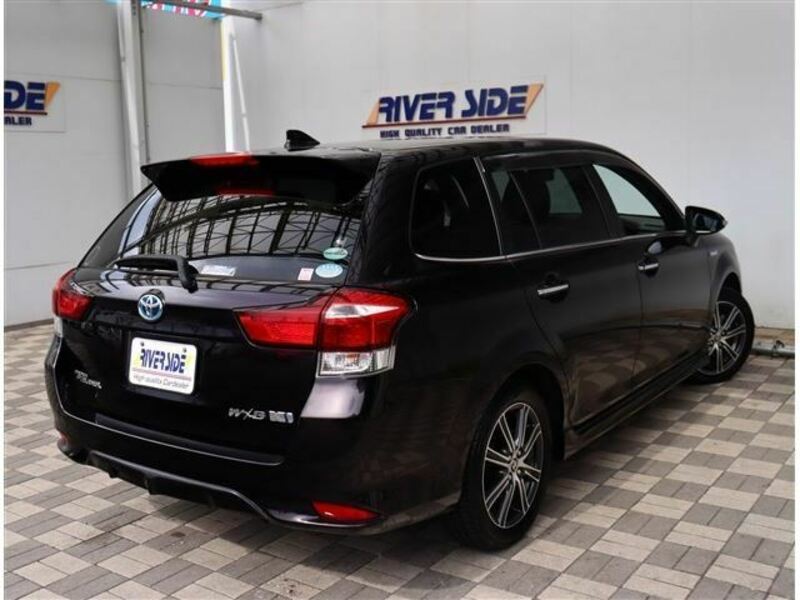 COROLLA FIELDER