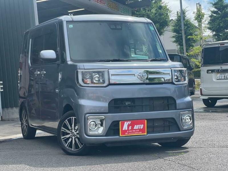 TOYOTA PIXIS MEGA