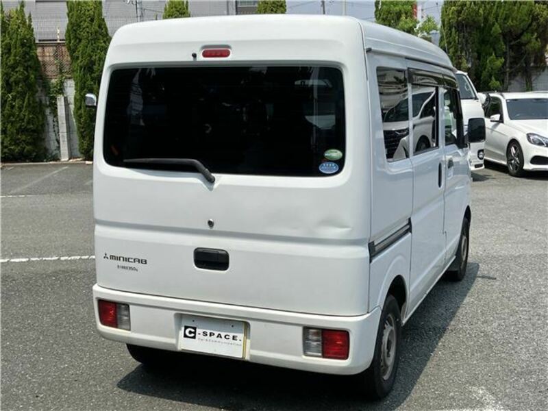MINICAB VAN