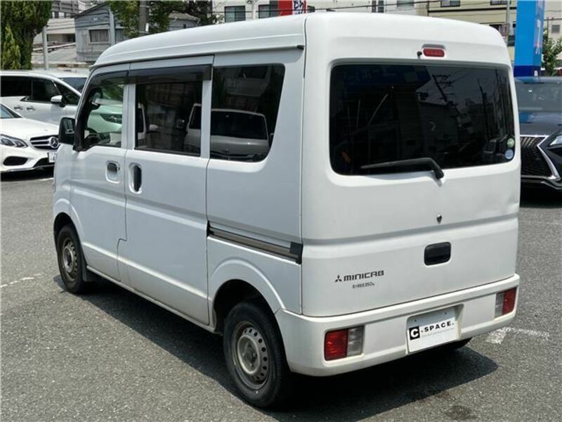 MINICAB VAN