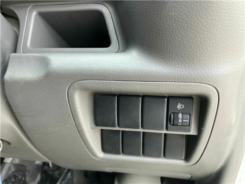 MINICAB VAN