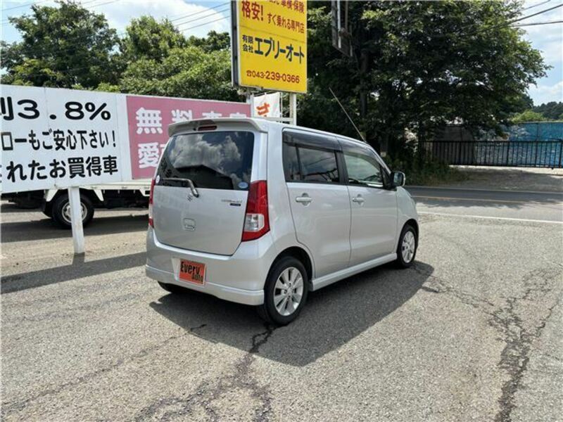WAGON R
