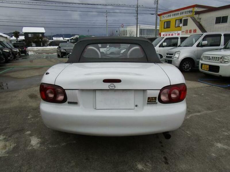 ROADSTER