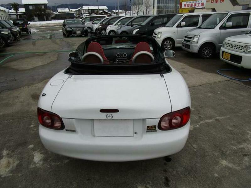 ROADSTER