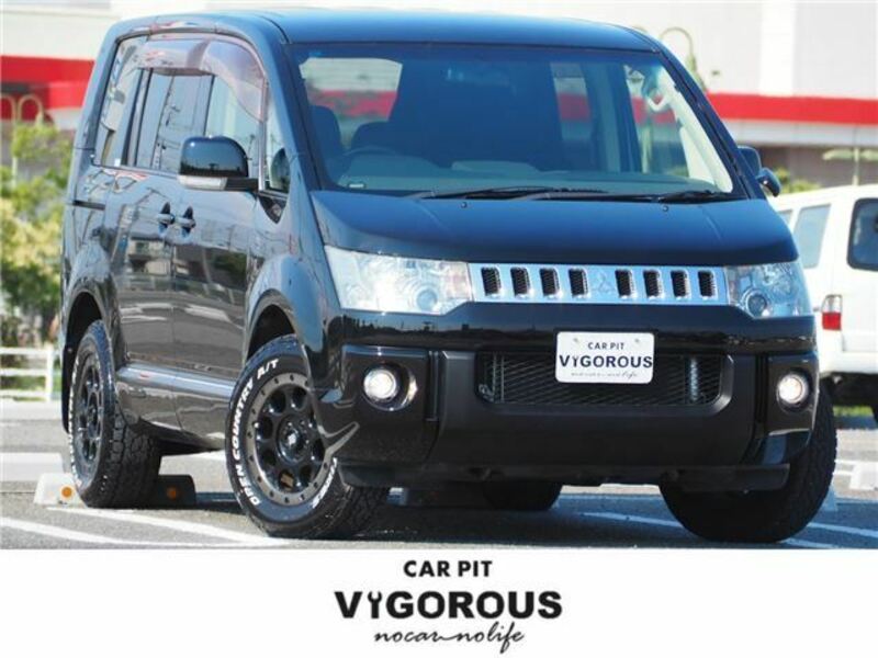 MITSUBISHI DELICA D5