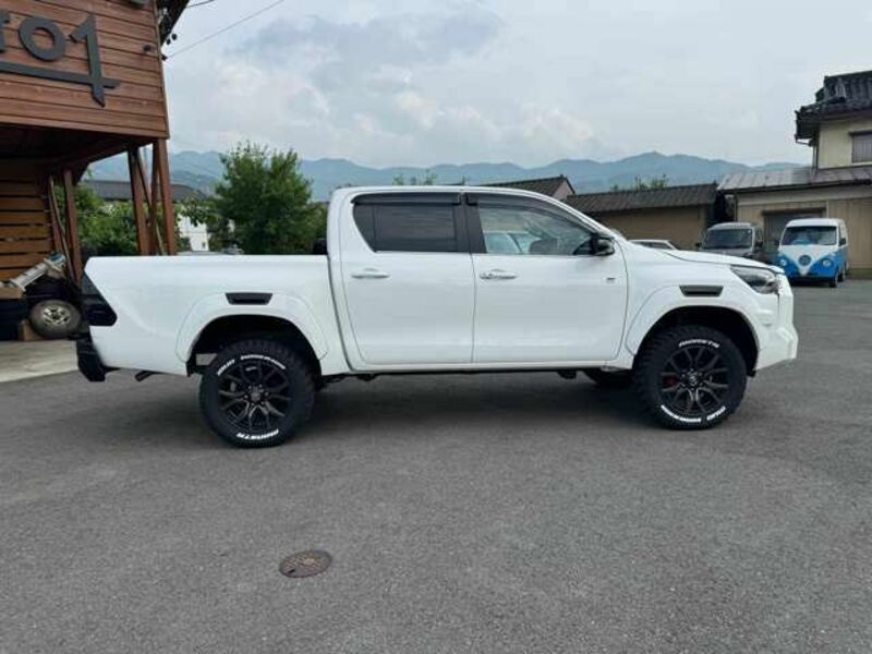 HILUX