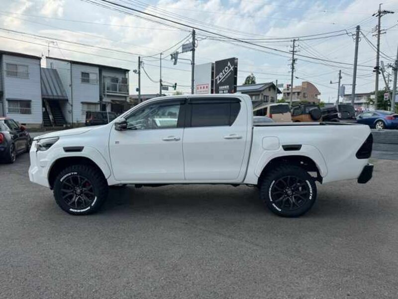 HILUX
