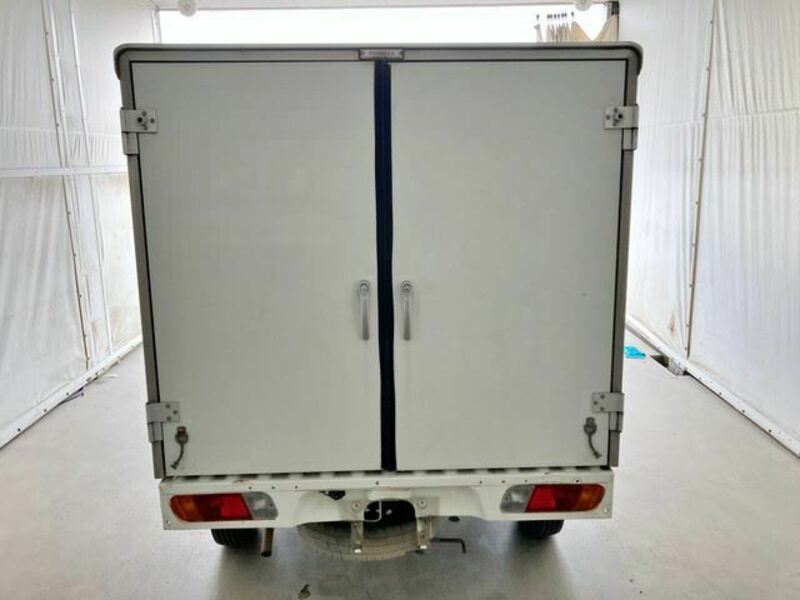 MINICAB TRUCK
