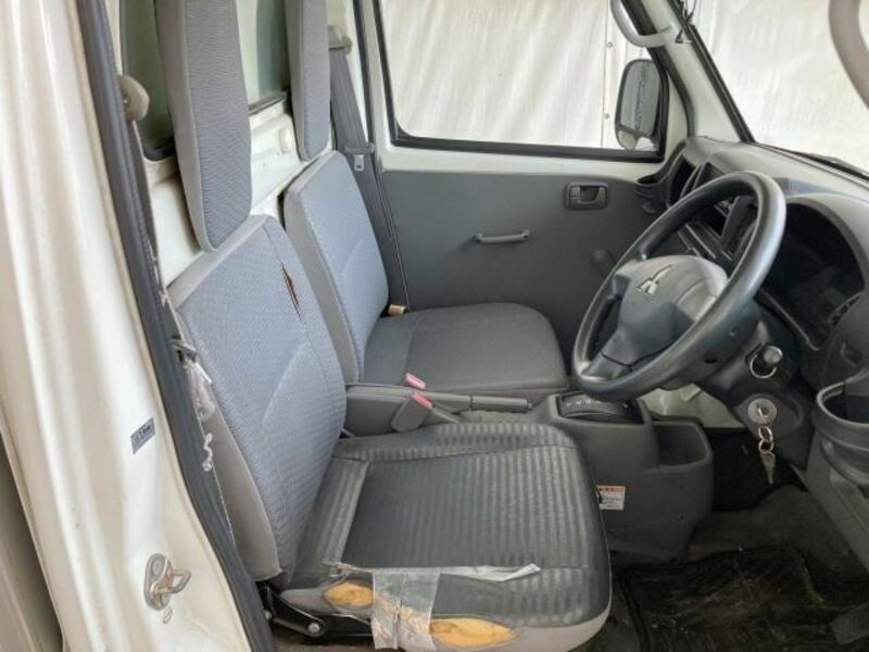 MINICAB TRUCK