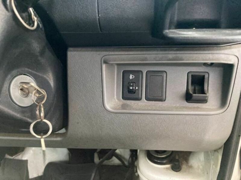 MINICAB TRUCK