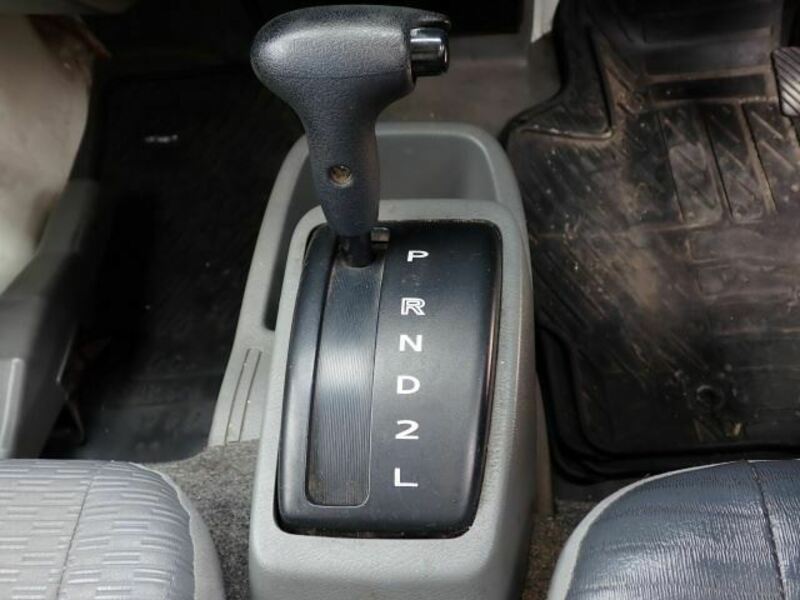 MINICAB TRUCK