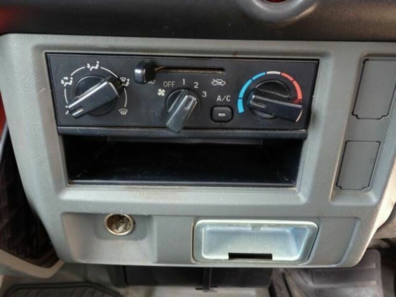 MINICAB TRUCK