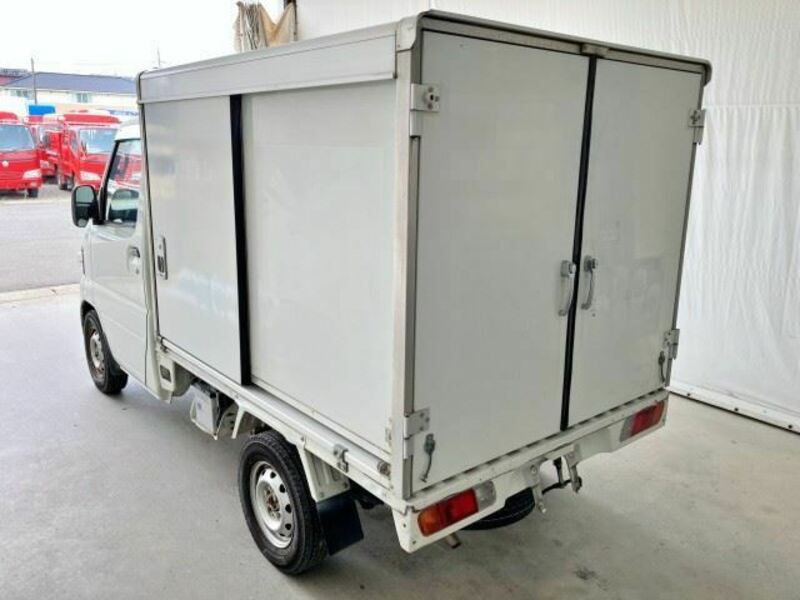 MINICAB TRUCK