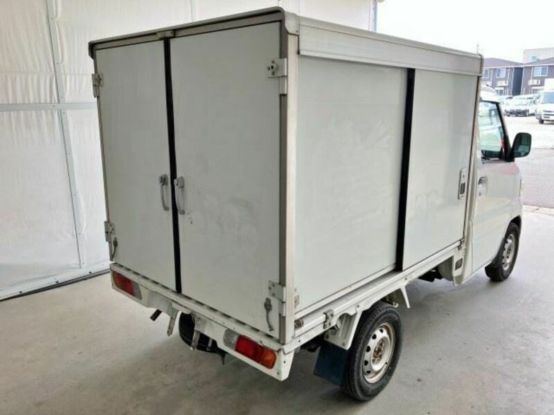 MINICAB TRUCK