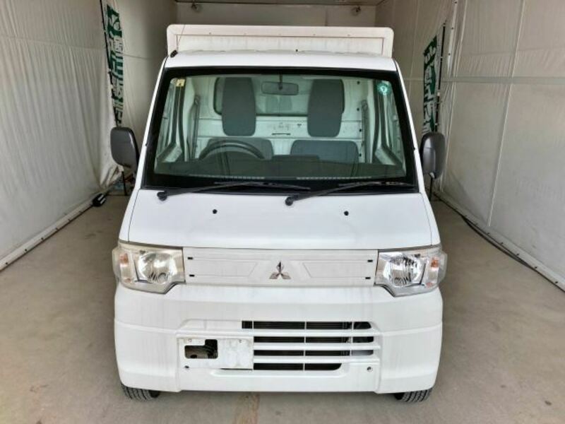 MINICAB TRUCK