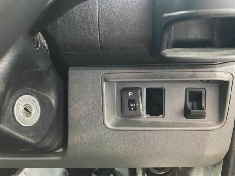 MINICAB TRUCK