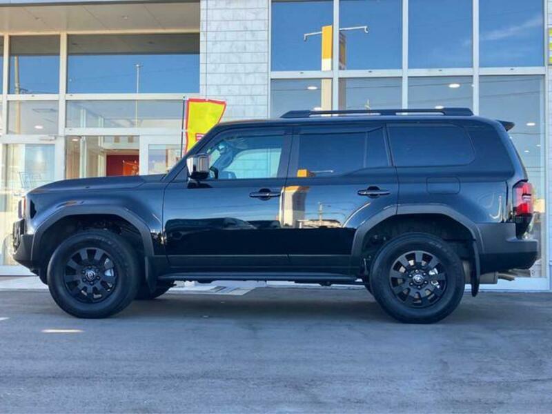 LAND CRUISER 250