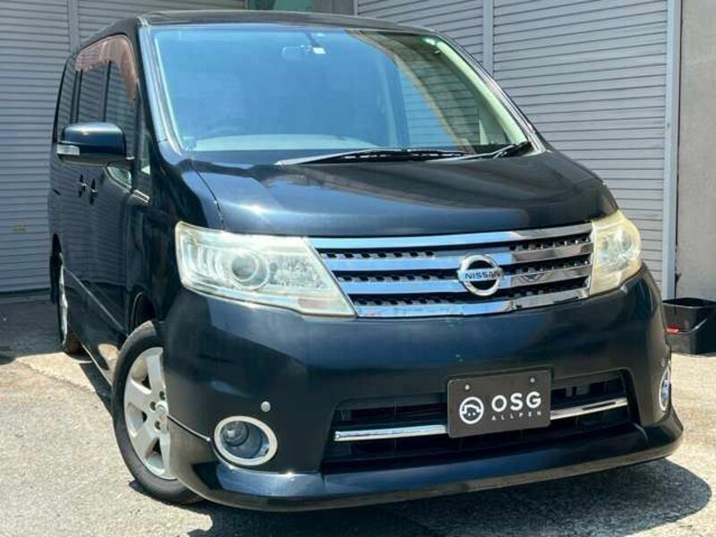 NISSAN SERENA