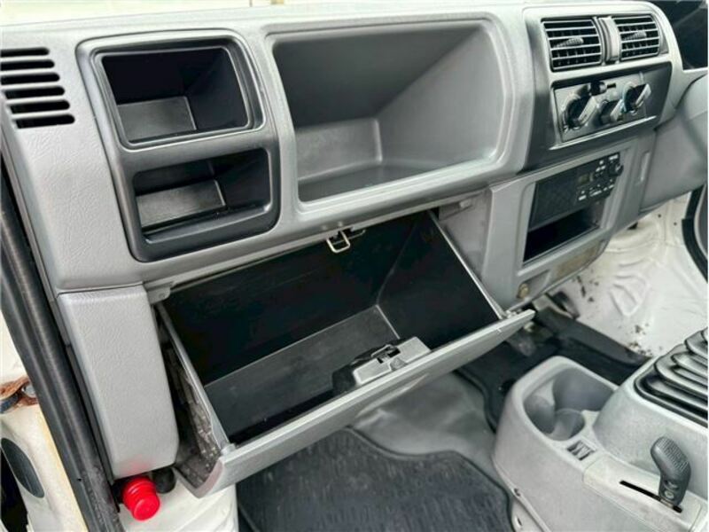 MINICAB TRUCK