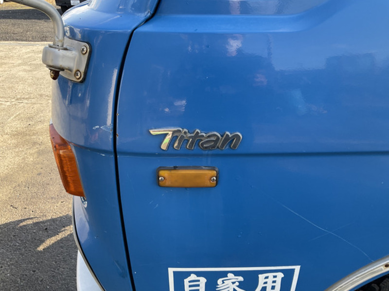 TITAN-16