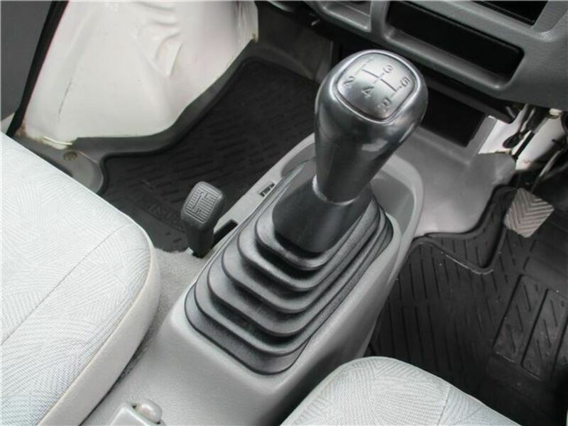 MINICAB TRUCK