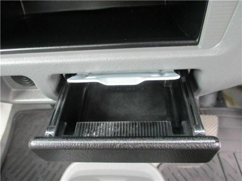 MINICAB TRUCK