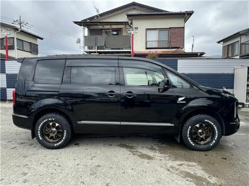 DELICA D5
