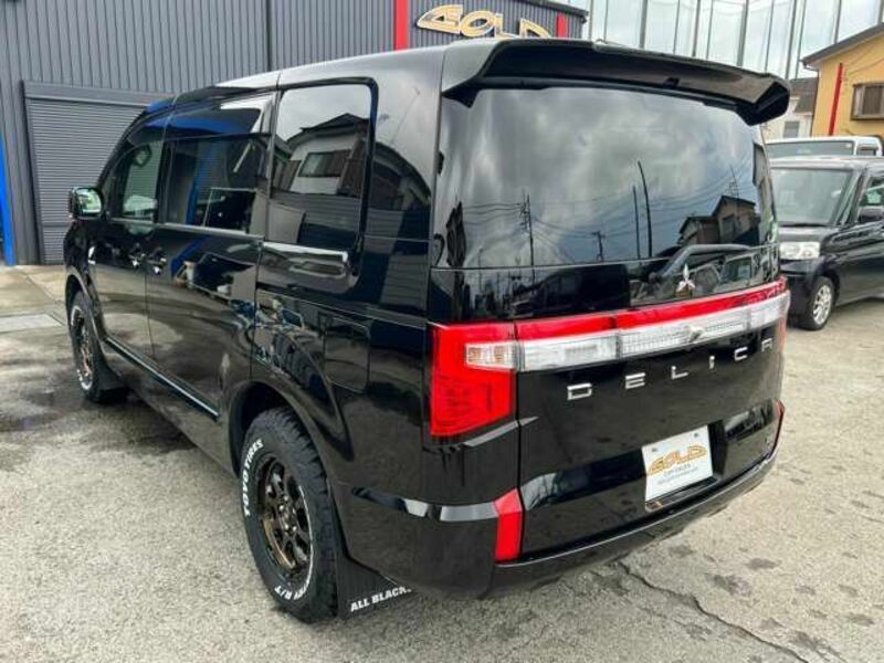 DELICA D5