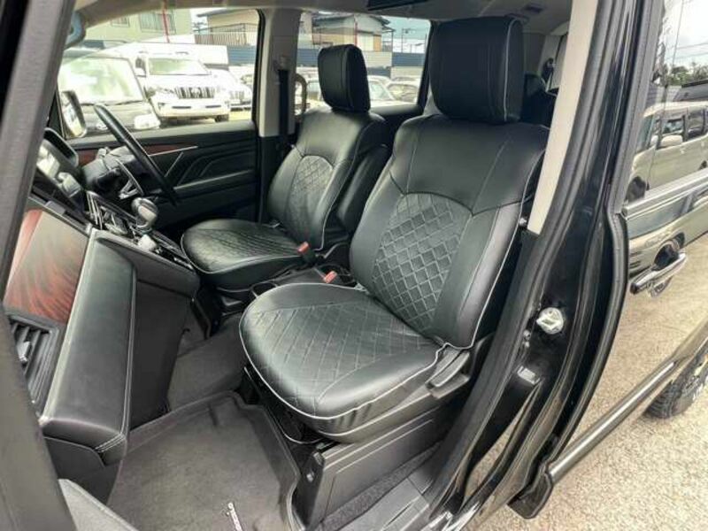 DELICA D5