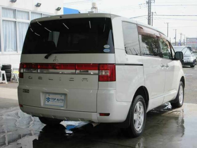 DELICA D5