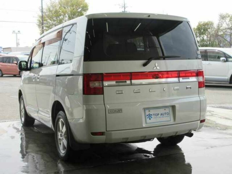 DELICA D5
